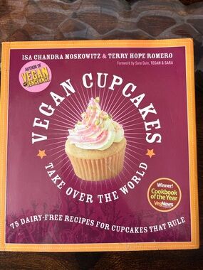 Vegan Cupcakes Cookbook - Paperback